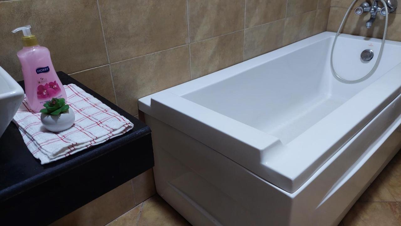 Sami Bnb - Apt 01 Makongo After Mlimani City Darüsselam Dış mekan fotoğraf