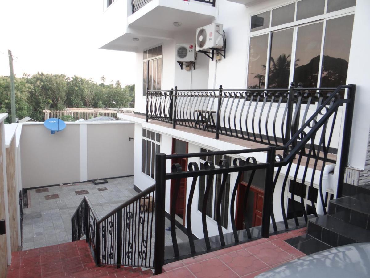 Sami Bnb - Apt 01 Makongo After Mlimani City Darüsselam Dış mekan fotoğraf